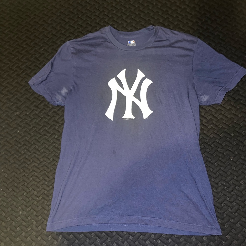 MLB Navy Blue Yankees Logo Tee